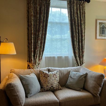 Plas Yn Yale With Mountain Views From All Windows Wrexham Exterior photo